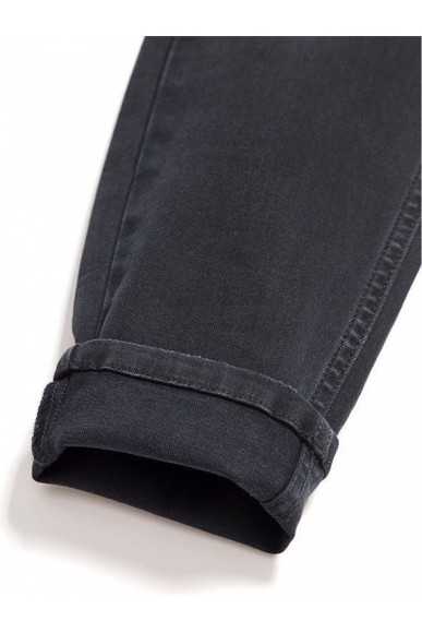 Джинси жіночі Conte CON-97 "Velvet Touch", що моделюють з преміального деніму